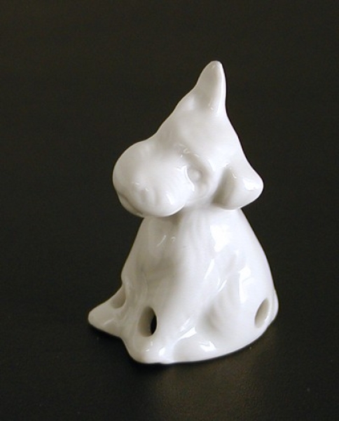 TROPFENFÄNGER SCHNAUZER